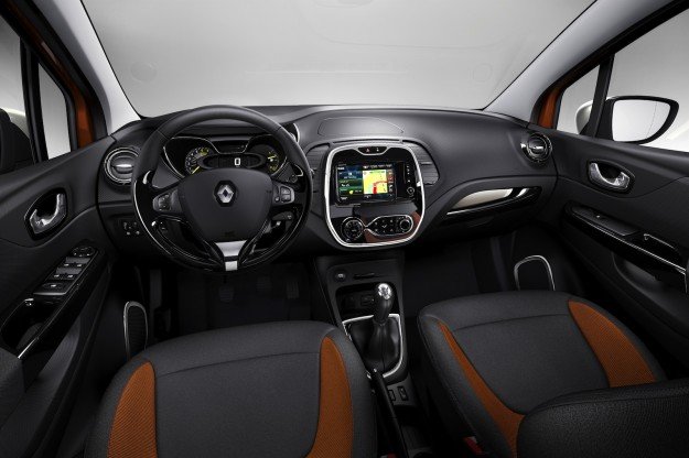 Интерьер Renault Captur 2013 года
