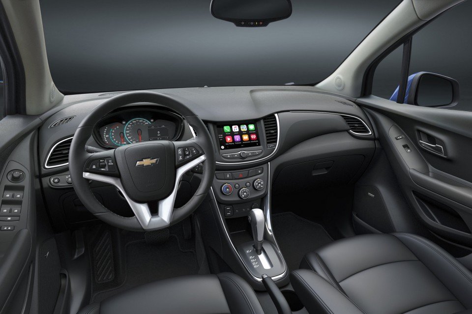 Chevrolet Tracer 2016 фото салона